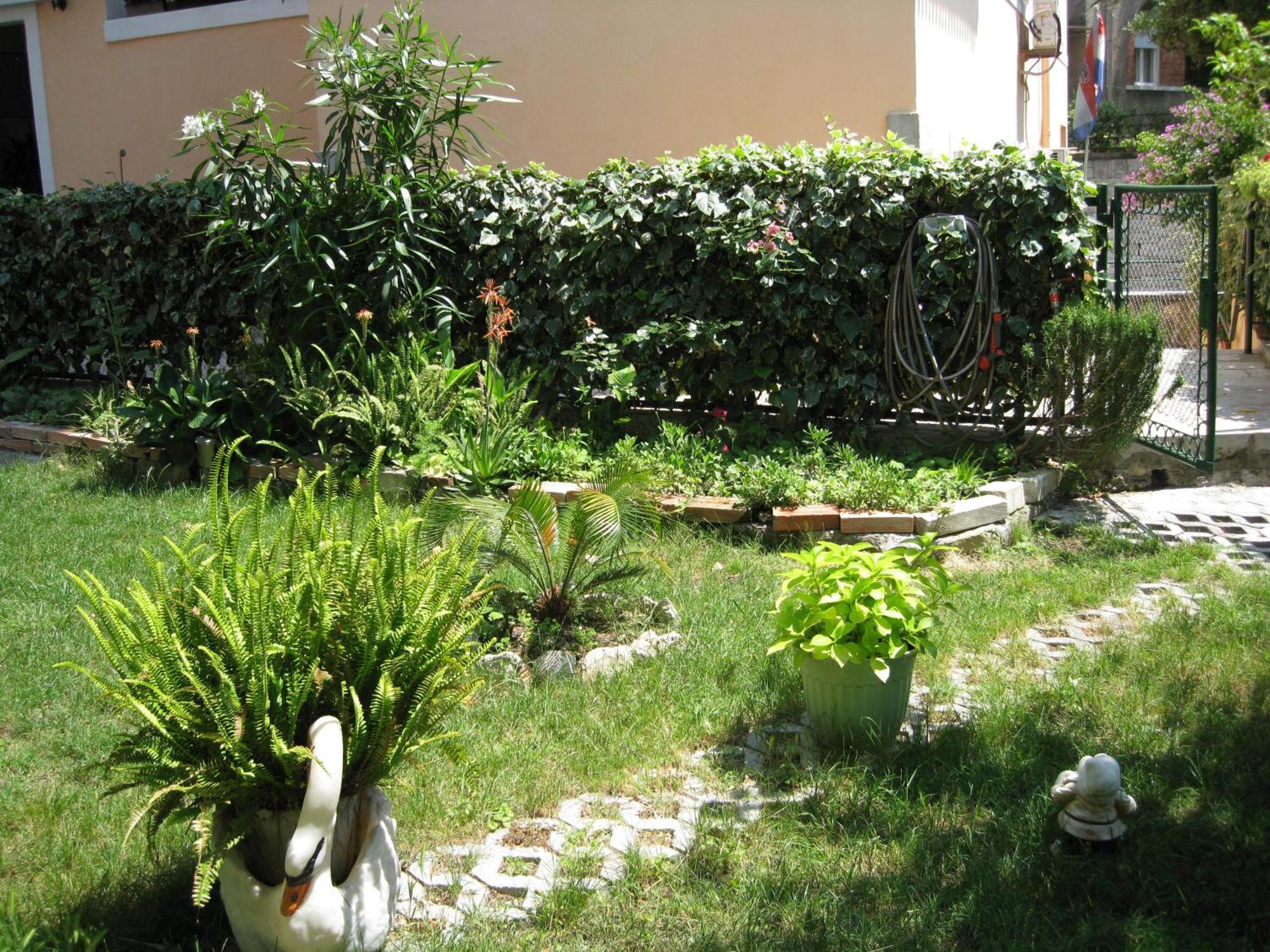 Guesthouse Vrlic Split Buitenkant foto