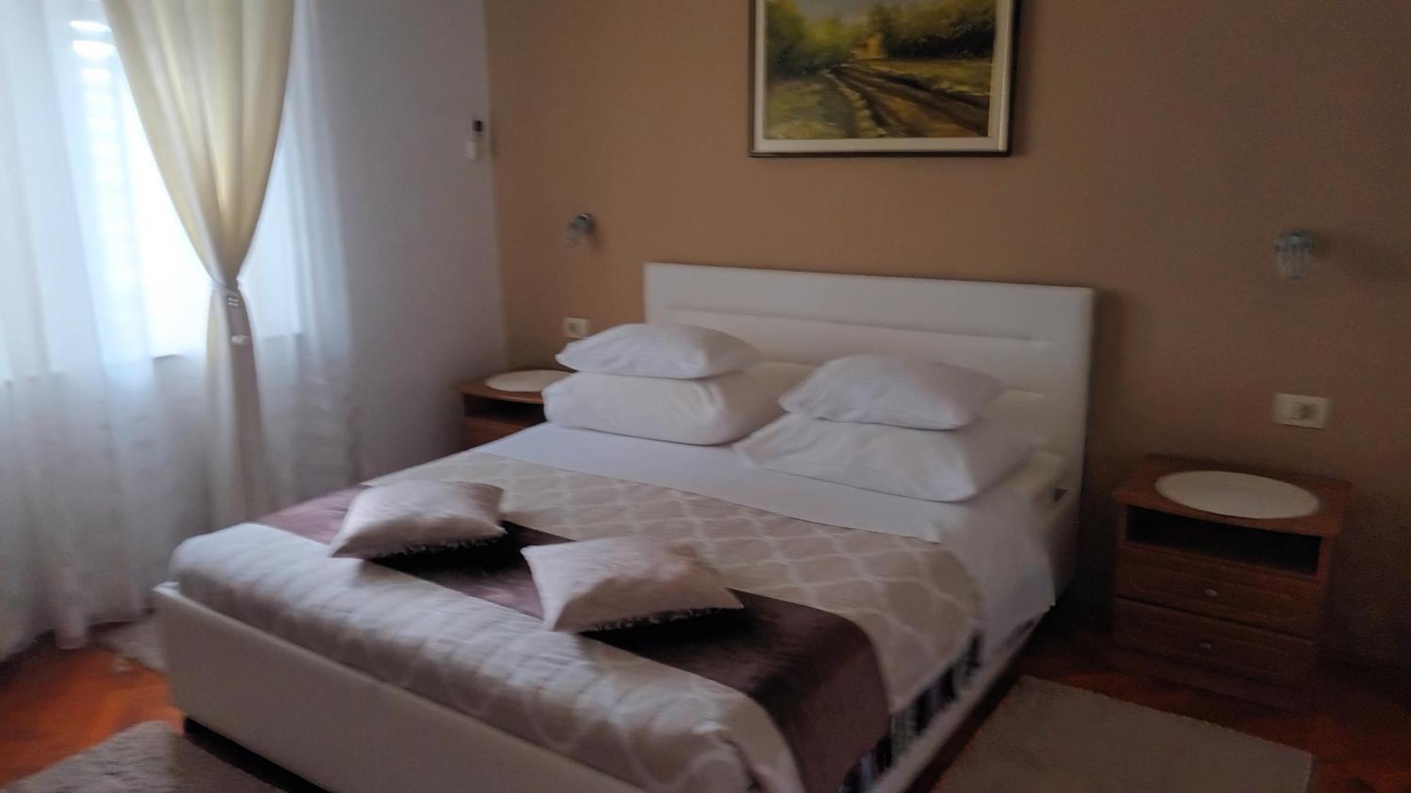 Guesthouse Vrlic Split Buitenkant foto