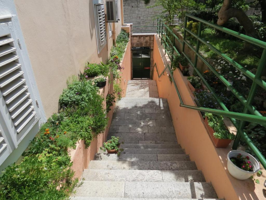 Guesthouse Vrlic Split Buitenkant foto