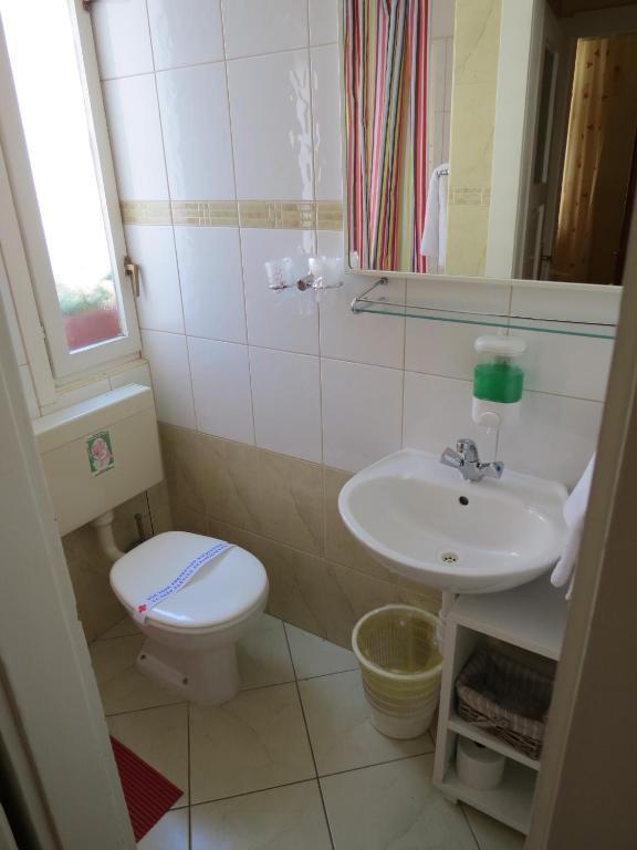 Guesthouse Vrlic Split Buitenkant foto