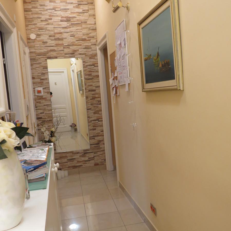 Guesthouse Vrlic Split Buitenkant foto