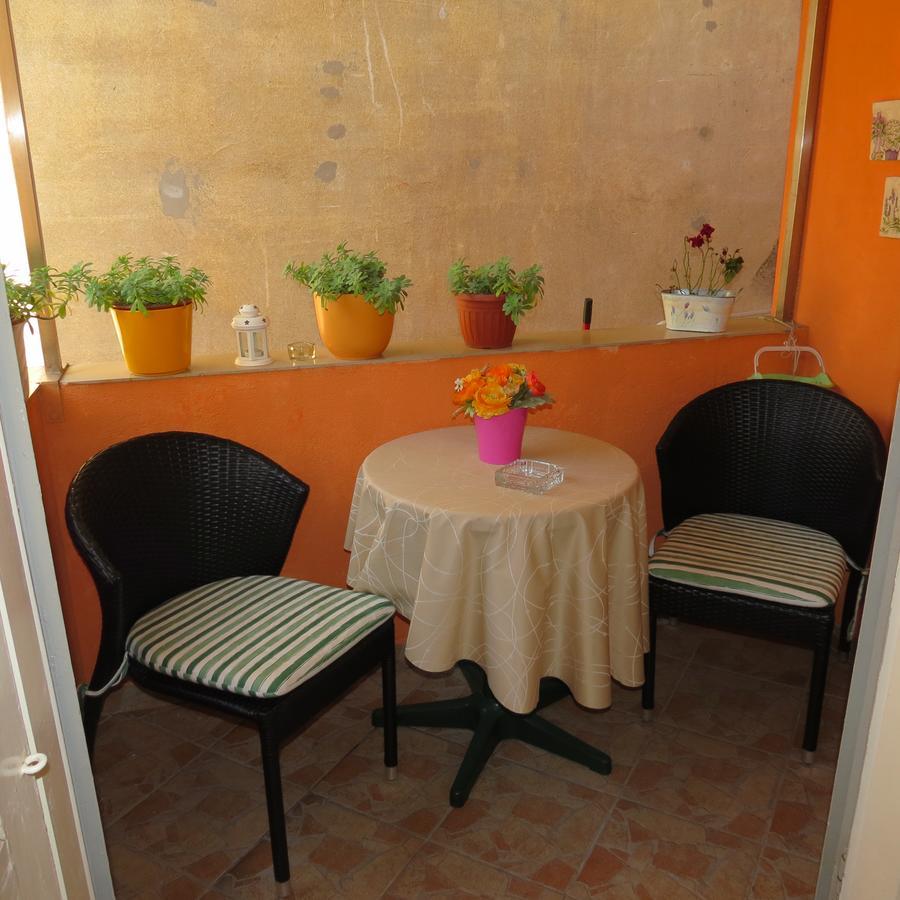 Guesthouse Vrlic Split Buitenkant foto