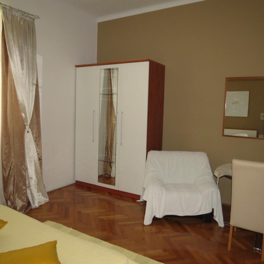 Guesthouse Vrlic Split Buitenkant foto
